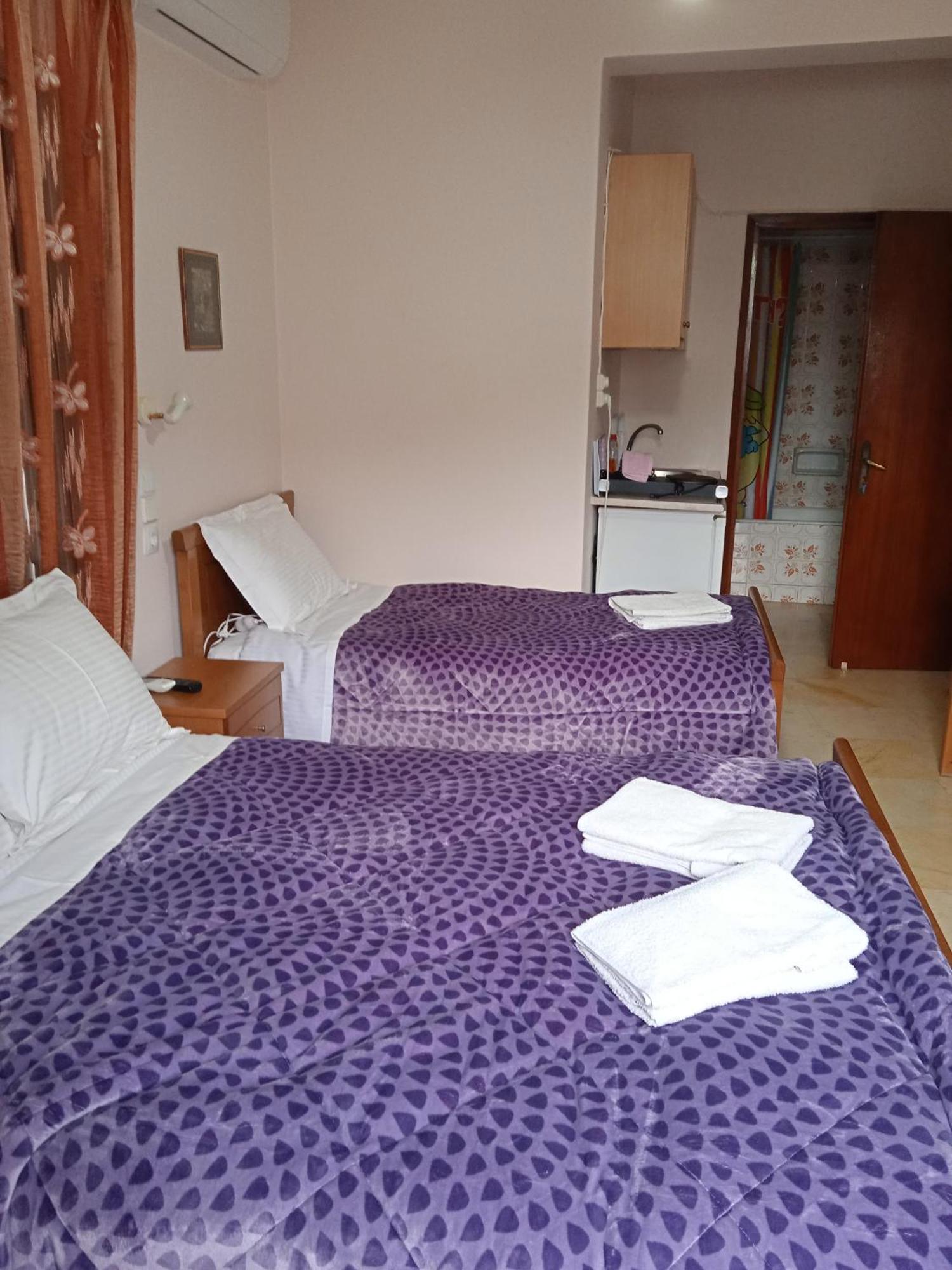 Dimitra Pentaliou Rooms Kamena Vourla Exterior foto
