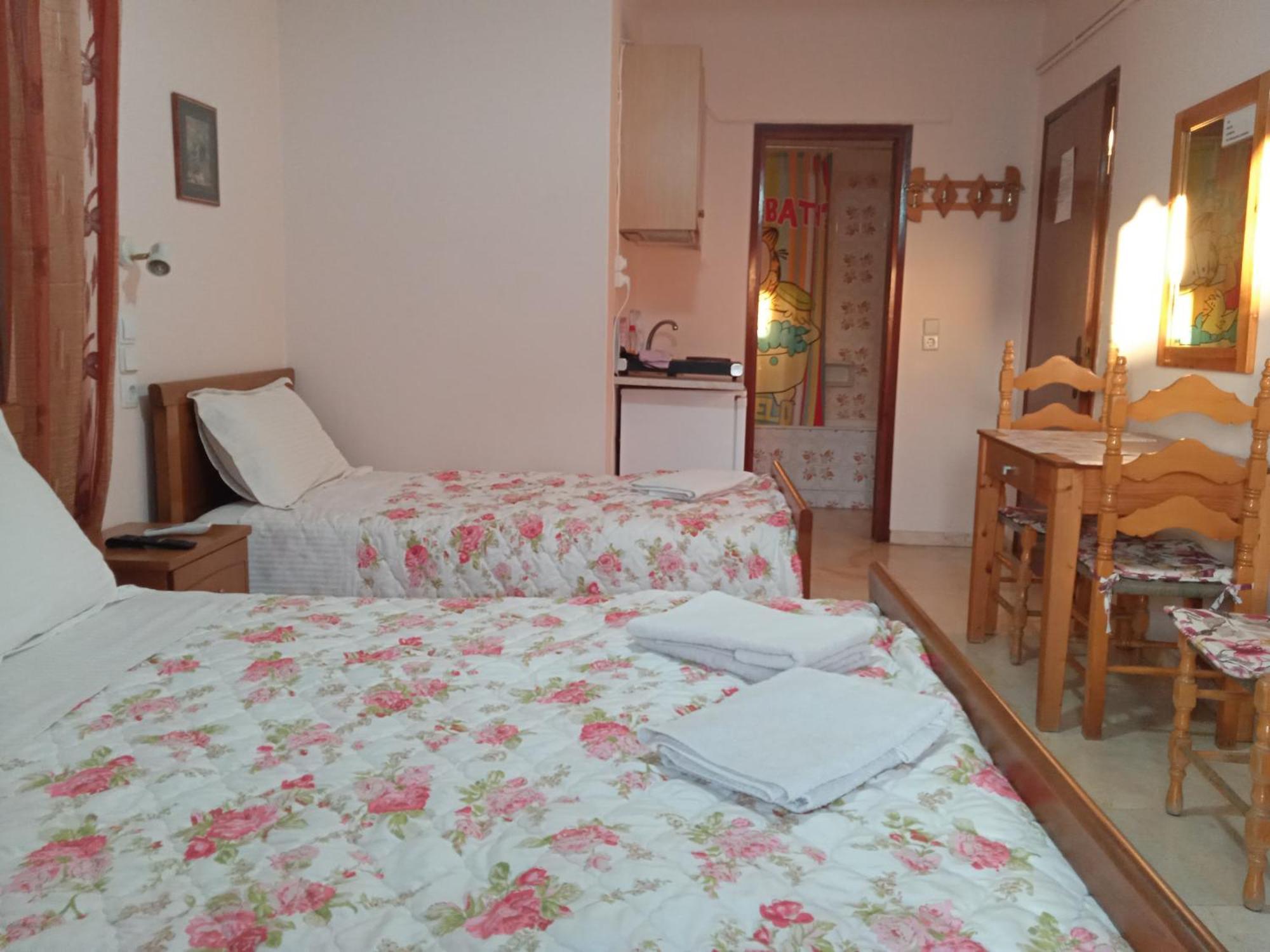 Dimitra Pentaliou Rooms Kamena Vourla Zimmer foto