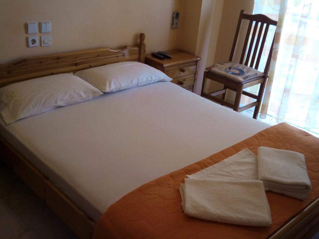 Dimitra Pentaliou Rooms Kamena Vourla Exterior foto
